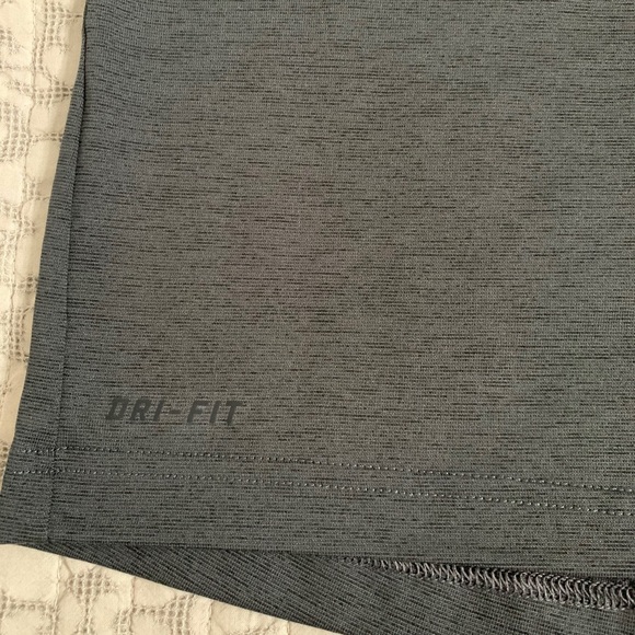 Nike Dark Grey Muscle Tank - Picture 4 of 4